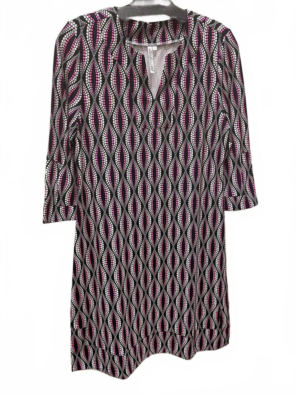NEW LULU-B women's three quarter sleeve travel dress in black geo multi